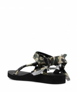 Arizona Love Shoes Camo 'Trekky Bandana' Sandals 15 Arizona Love Shoes Camo 'Trekky Bandana' Sandals