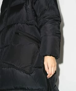 Ganni ‘Extremely Oversized Black Puffer Midi Coat’ 29 Ganni ‘Extremely Oversized Black Puffer Midi Coat’