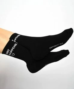 Soxygen Unisex Black ‘Shit Happens’ Classic Socks Accessories