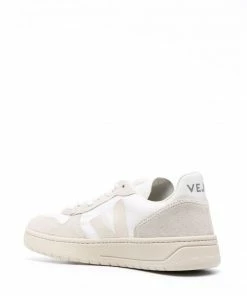 VEJA 'V-10' Mesh Trainers