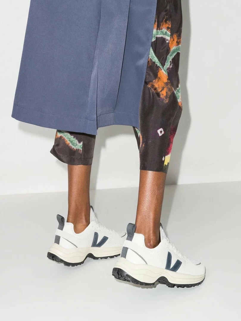 VEJA White And Blue 'Venturi' Trainers Shoes 5 VEJA White And Blue 'Venturi' Trainers Shoes