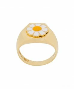 Wilhelmina Garcia ‘White Daisy Ring’